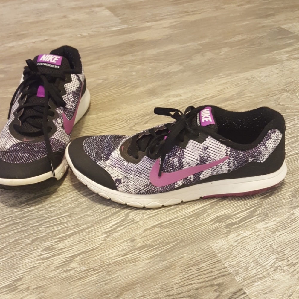 Nike shoes